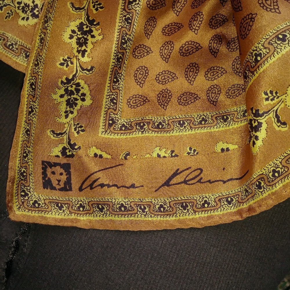 🤎 Silk Anne Klein Scarf #hundredsofscarves - Picture 2 of 6